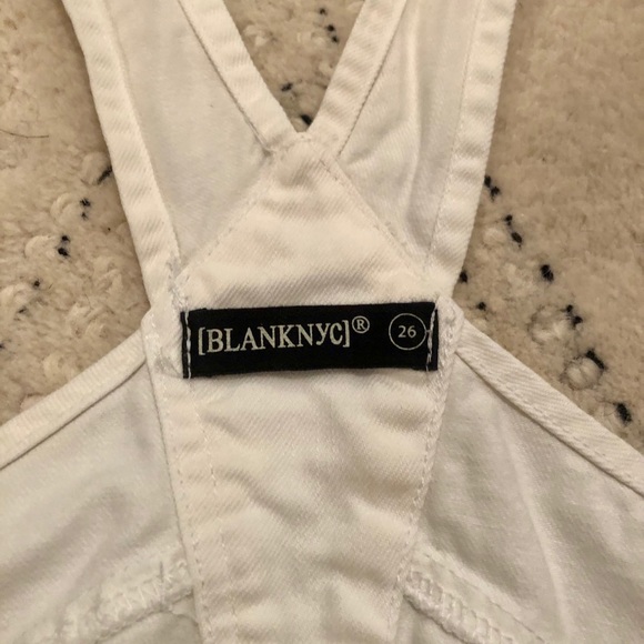 White BlankNYC Overall Shorts Size 26 - Picture 3 of 3